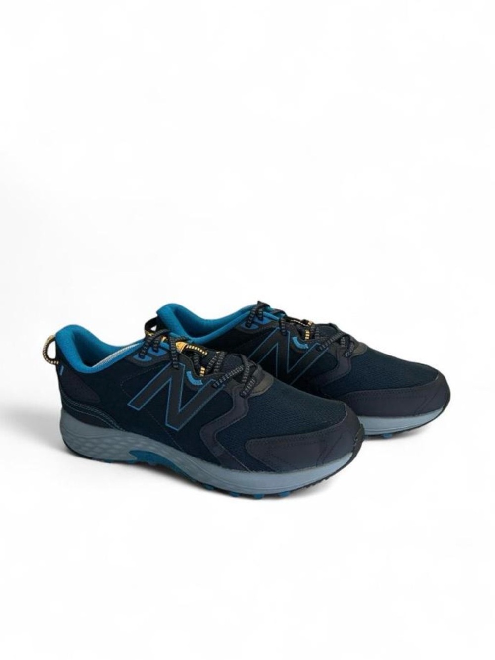 New Balance Men's Navy Athletic Sneakers